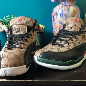 MENS CUSTOMIZED AIR JORDANS SIZE 12